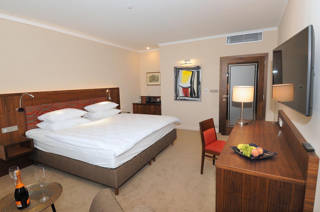 Hotel Kramer Опава Екстер'єр фото