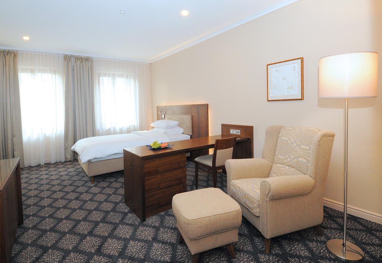 Hotel Kramer Опава Екстер'єр фото